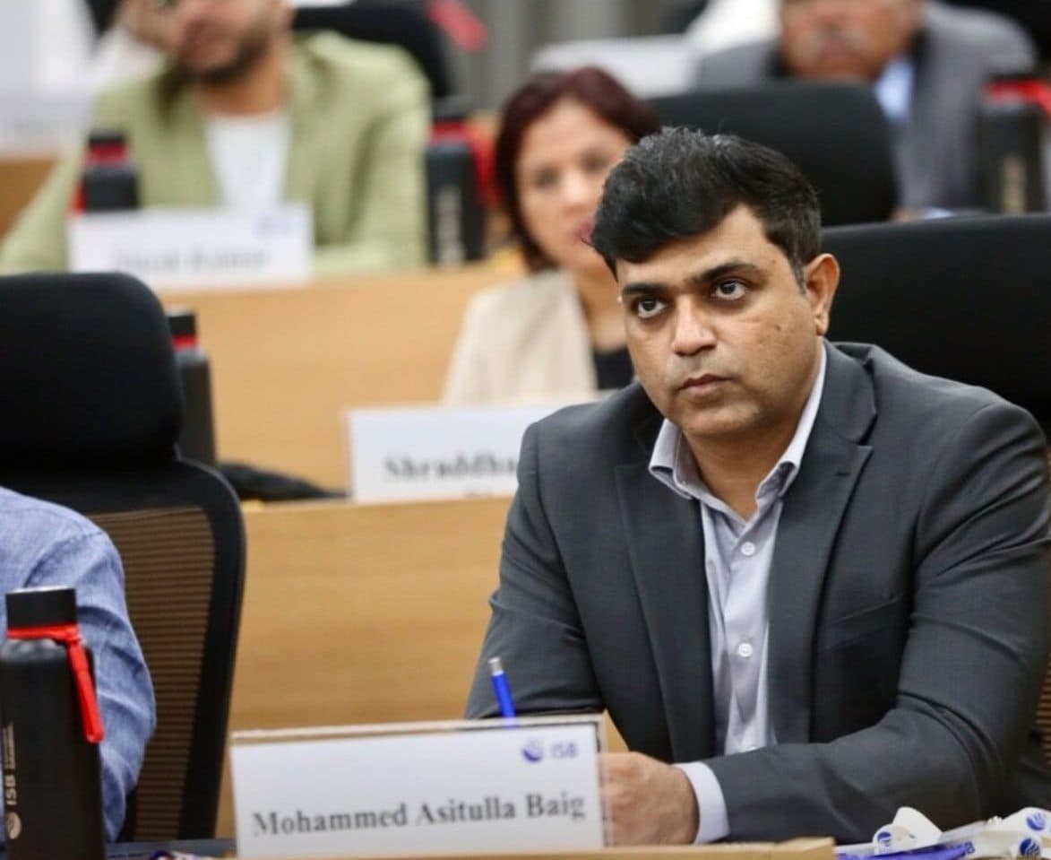 Baig Mohammed in class at the Indian School of Business