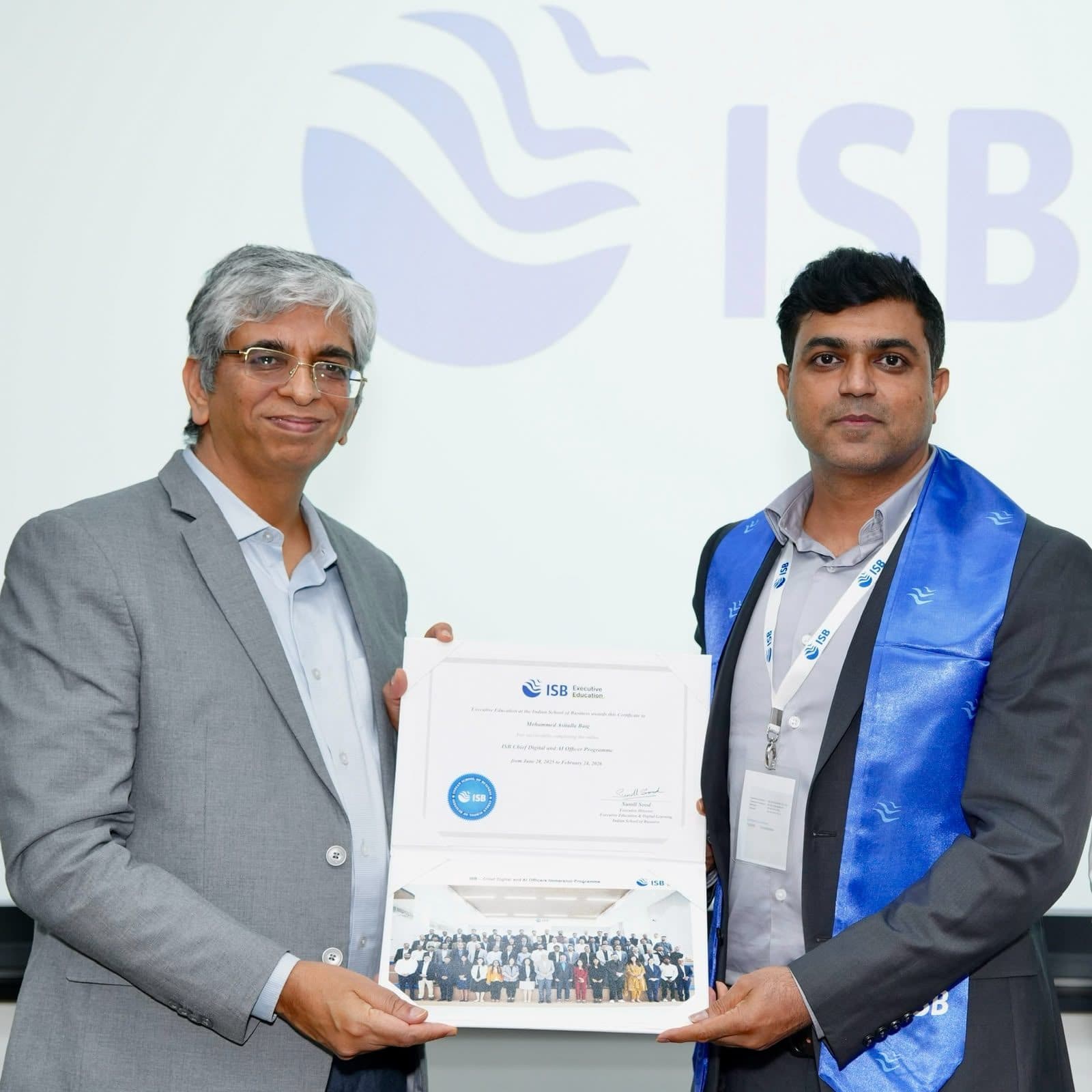 Baig Mohammed receiving the Chief Digital and AI Officer Programme certificate at ISB